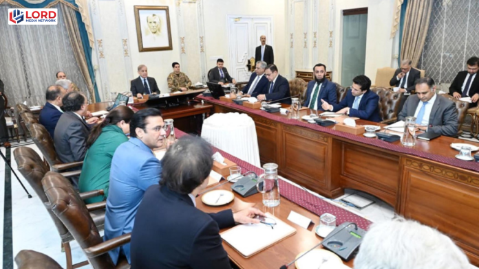 وزیراعظم کا ٹیکس نظام میں انسانی مداخلت کم کرنے پر زور