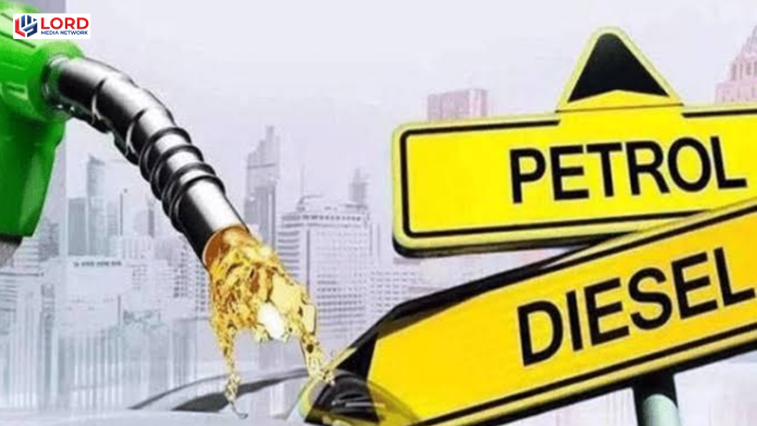 حکومت نے پیٹرولیم مصنوعات کی قیمتوں میں کمی کردی