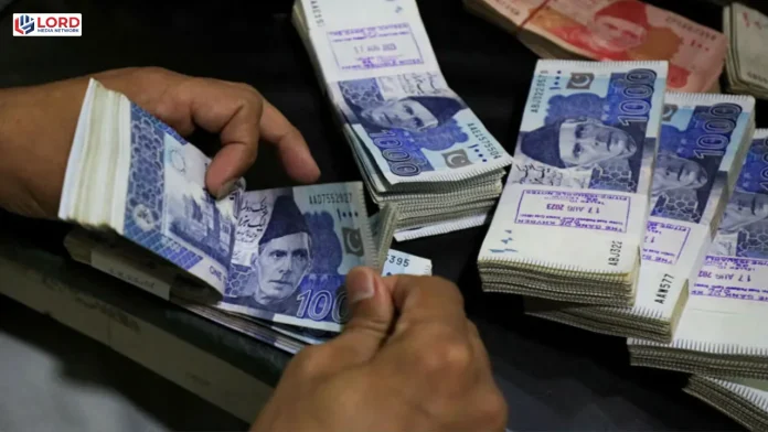حکومت نے سود کی ادائیگی کے لیے 8 ٹریلین روپے سے زائد مختص کر دیے