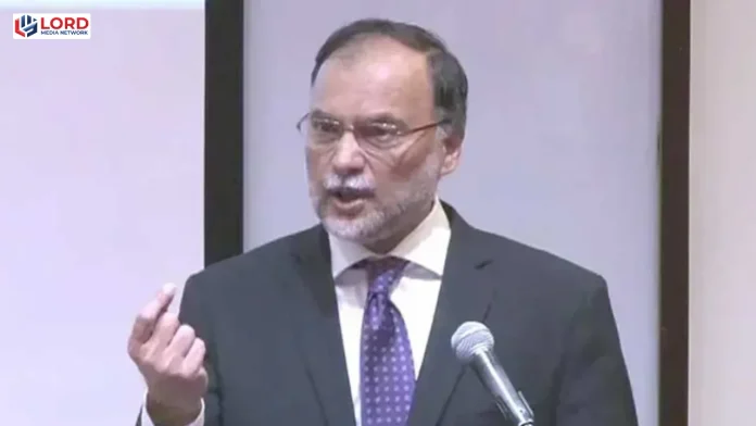 بلاول بھٹو الزامات لگاتے ہوئے بھول گئے کہ آزاد کشمیر میں حکومت کس کی ہے، احسن اقبال
