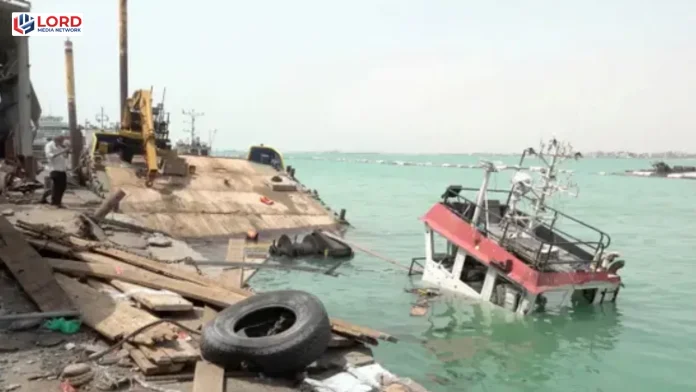 حوثیوں کے حملے سے المخا بندرگاہ بند، 7 ہلاک