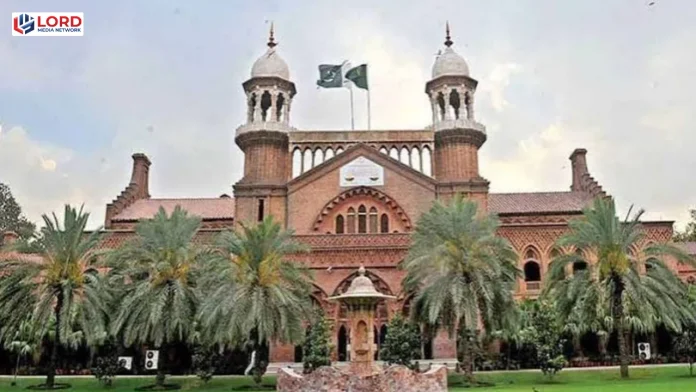 5 سال مسلسل کنٹریکٹ سروس کے بعد ریگولر ہونے والا سرکاری ملازم پنشن کا حق دار ہوگا، لاہور ہائیکورٹ