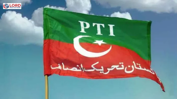 پی ٹی آئی کا 4 اکتوبر کا لانگ مارچ مؤخر نہ کرنے کا فیصلہ