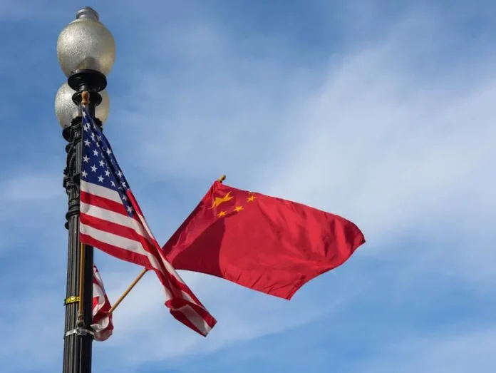 China US-Flags-Xinhua