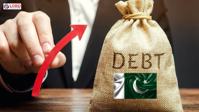ملکی قرضوں میں ریکارڈ اضافہ، قومی خزانے پر 7 ہزار ارب روپے کا اضافی بوجھ بڑھ گیا