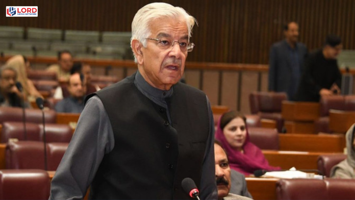 خواجہ آصف نے پی ٹی آئی کو احتجاج میں اعتدال کی نصیحت کی