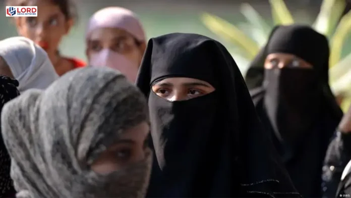 بھارت میں مسلم خواتین آن لائن ہراسانی کا نشانہ بنائی جا رہی ہیں، رپورٹ
