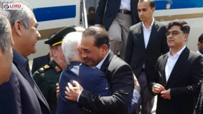 فیلڈ مارشل عاصم منیر علی خامنہ ای کے جنازے میں شرکت کے لیے ایران پہنچ گئے