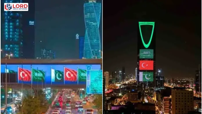 سعودی عمارتیں پاکستانی، ترک اور سعودی پرچموں سے روشن