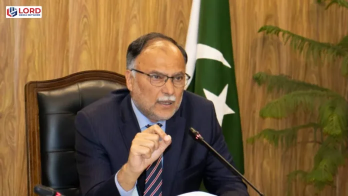 یومِ آزادی پر عزم کی تجدید ضروری ہے، احسن اقبال