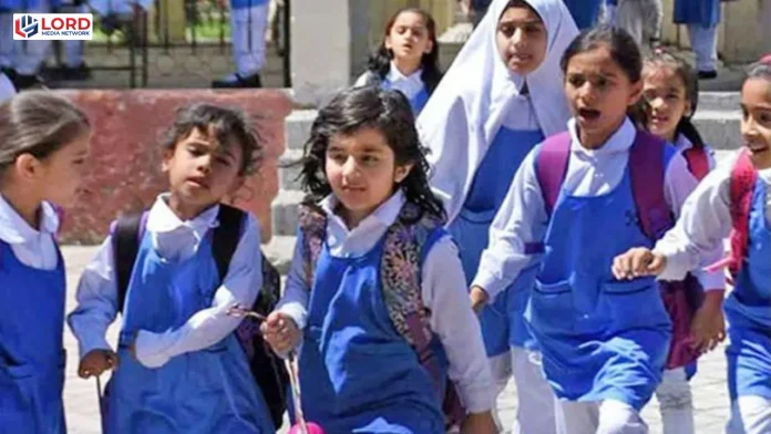خیبر پختونخوا میں گرمیوں کی تعطیلات ختم، اسکول کھل گئے