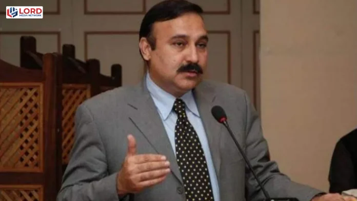 حکومت بانی پی ٹی آئی کی اسپتال منتقلی سے متعلاق سپریم کورٹ کے فیصلے پر عمل کرے گی، طارق فضل