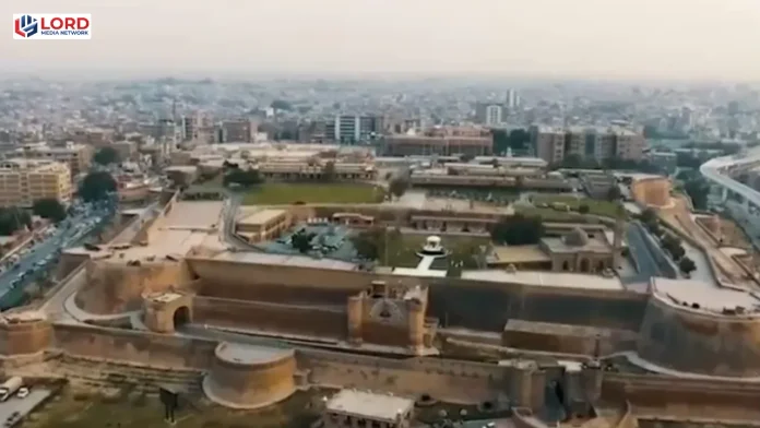 آئی ایس پی آر سمر انٹرن شپ 2026 کے طلبہ کا قلعہ بالاحصار پشاور کا دورہ